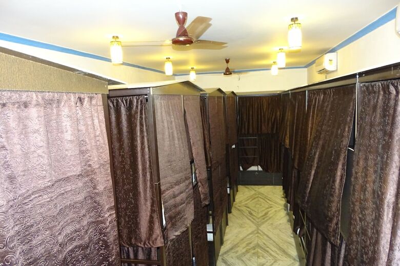 Hostal Sunshine Hostels