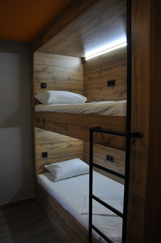 Full House Capsule Hostel
