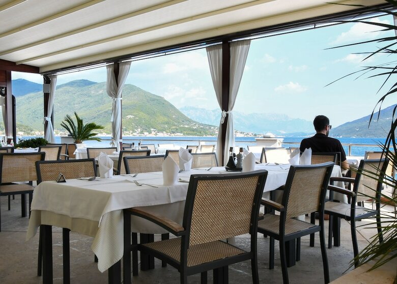 Hotel Perla - Annexes