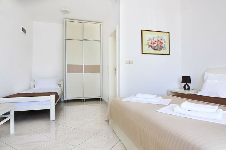 Hotel Perla - Annexes