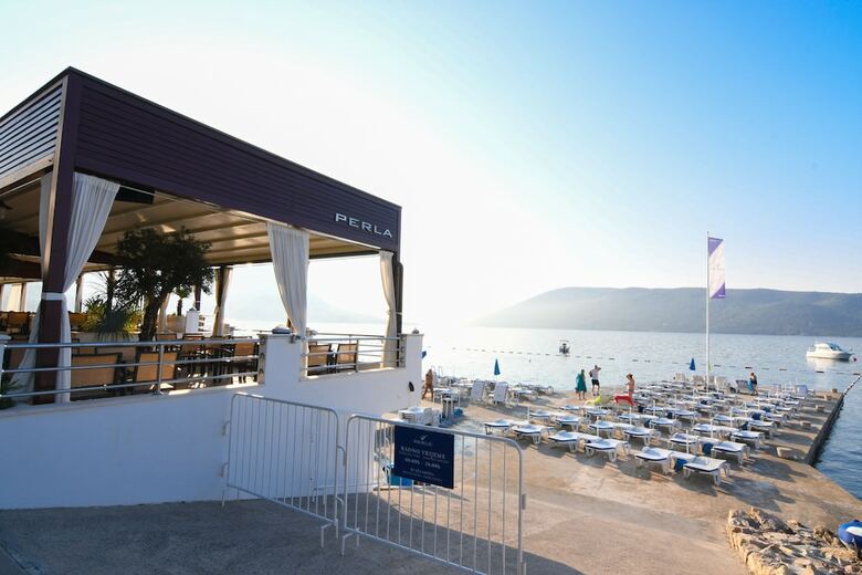 Hotel Perla - Annexes
