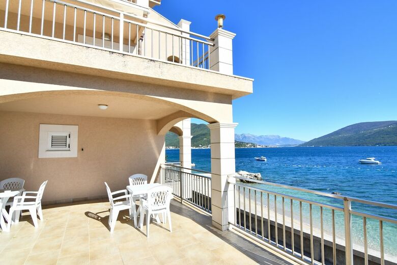 Hotel Perla - Annexes