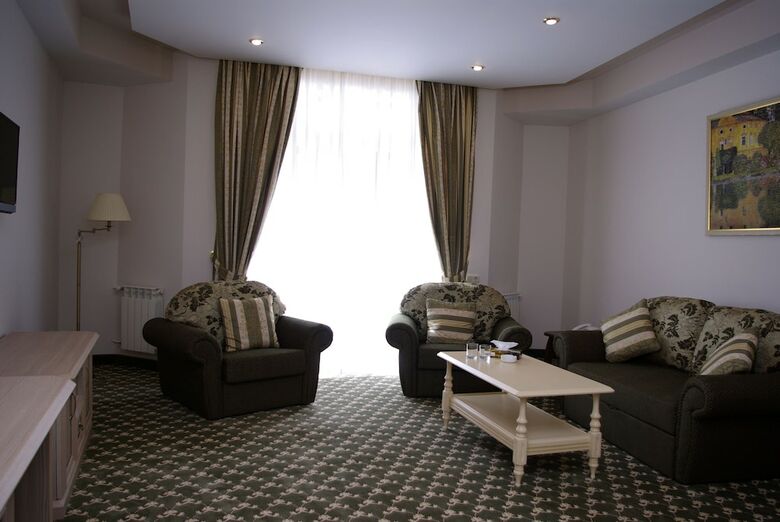 Hotel Multi Rest House