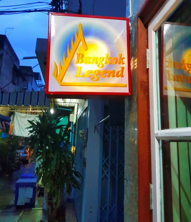 Hostal Bangkok Legend