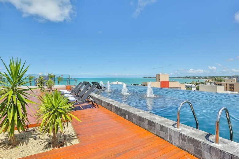 Hotel Quality Su�tes Jo�o Pessoa