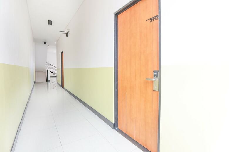 Hotel Oyo 127 W Residence