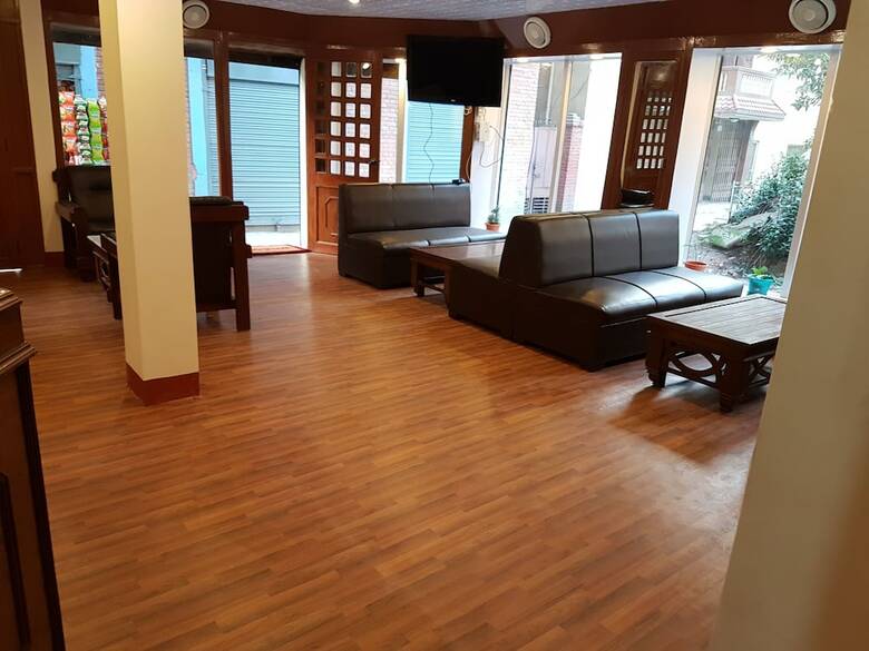 Hotel Triratna
