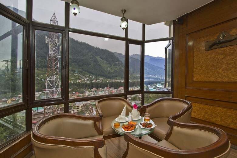 Broadways Inn - Hotel, Resort & Spa