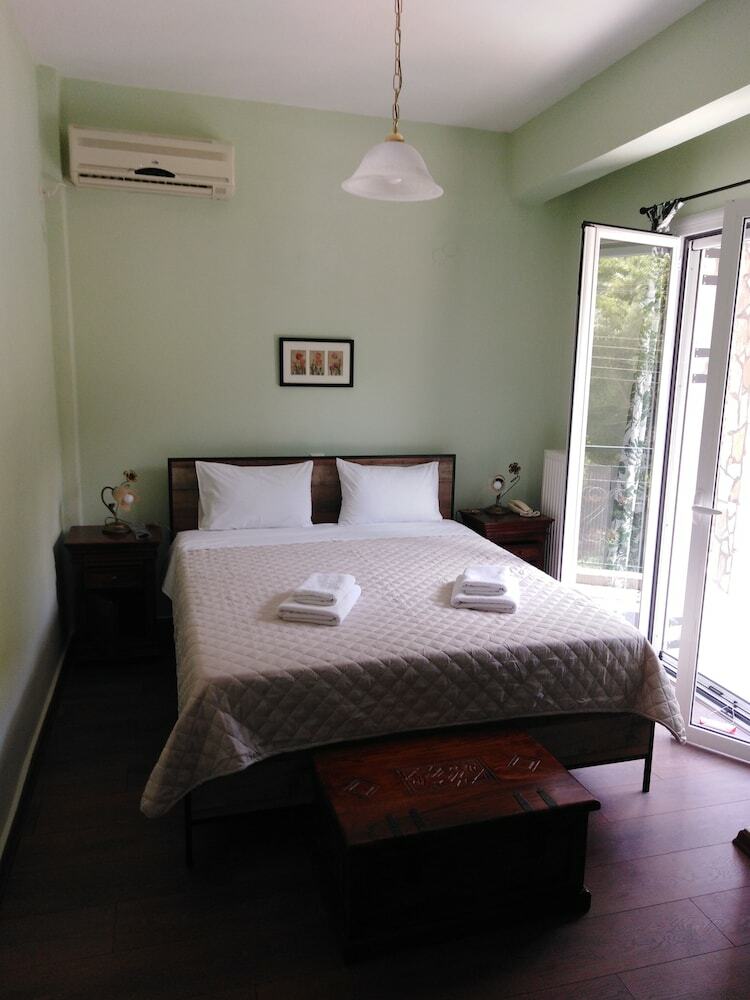 Hotel Mansion Of Kertezis