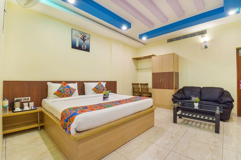 Fabhotel Thaneegai Residency