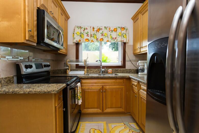 New Kingston Guest Apartment At Inglaterra III