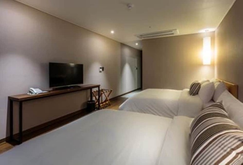 Fk Alegria Hotel