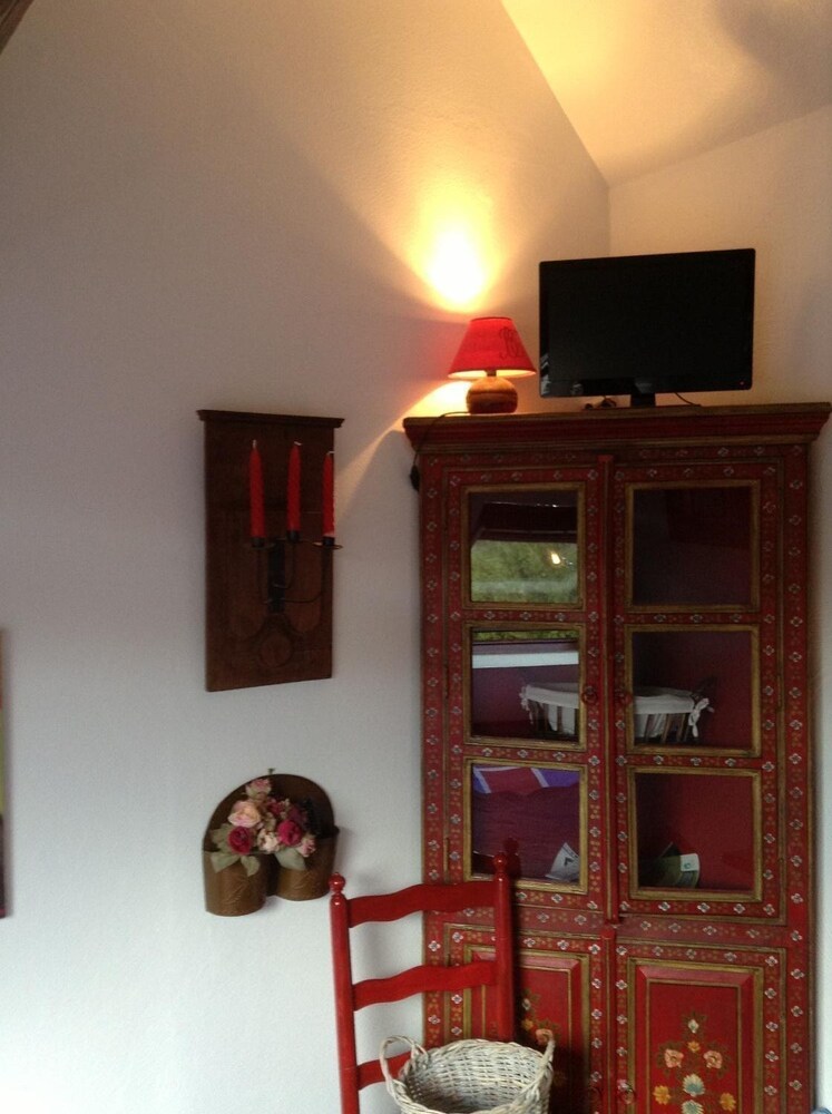 Hotel Gite Maison Prairie Bonheur � 25km De Paris