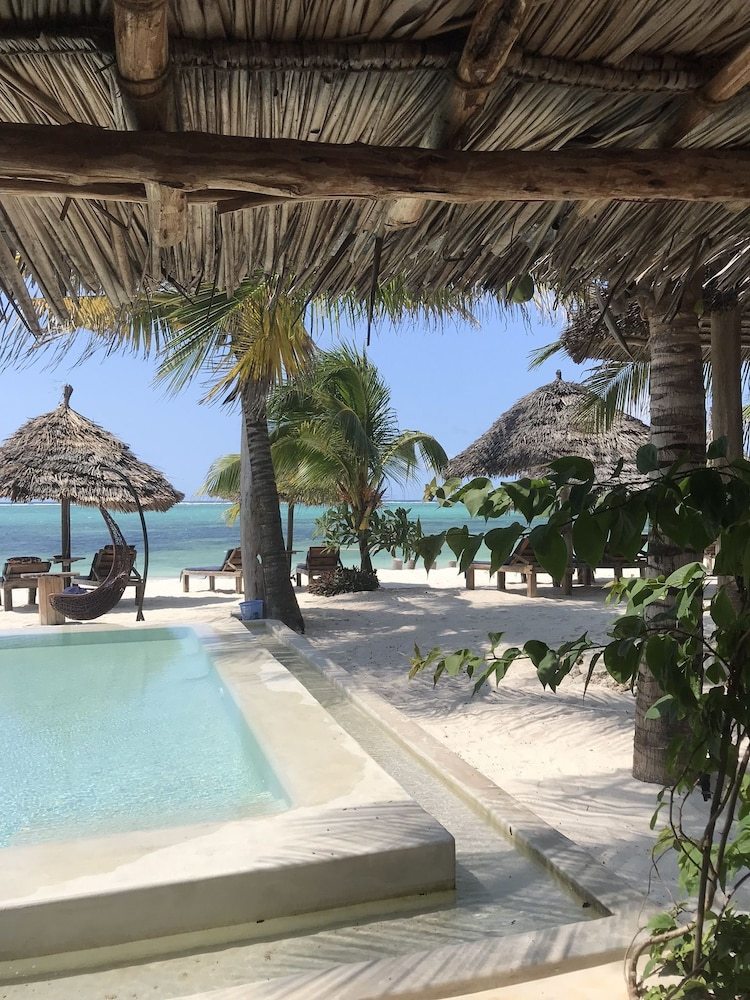 Posada Milele Beach Resort