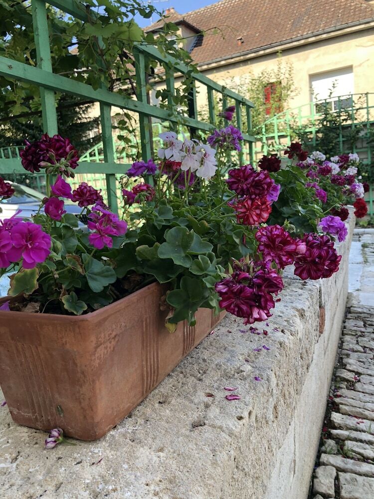 Hotel Chambre D'h�tes Auberge Des Capucins