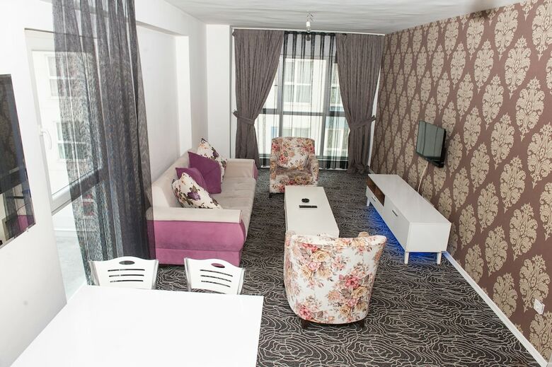 N Suites