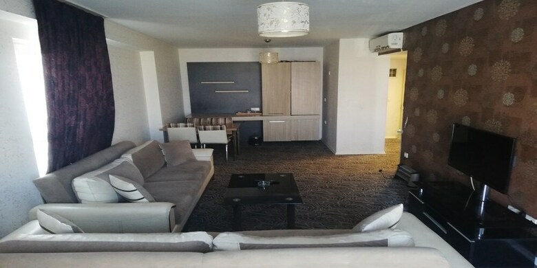 N Suites