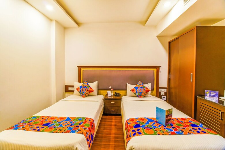 Fabhotel Kian