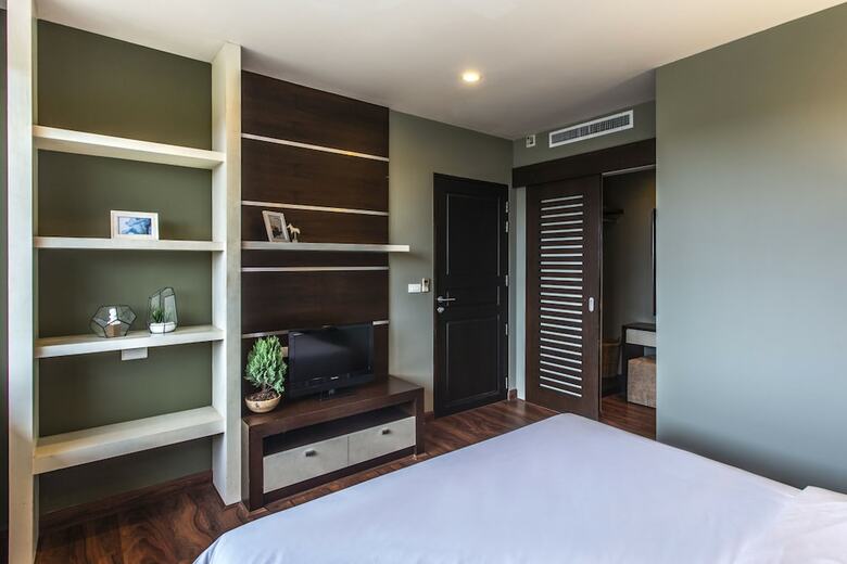 The Tepp Aparthotel