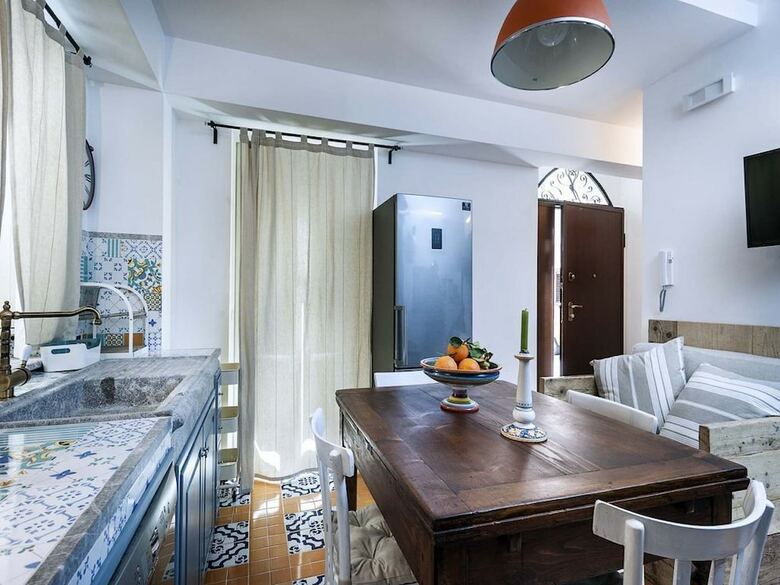 Apartamento Miseria E Nobilt�
