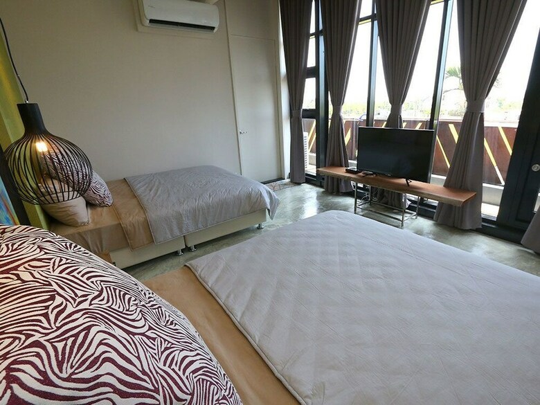 Bed & Breakfast Story Of Mood