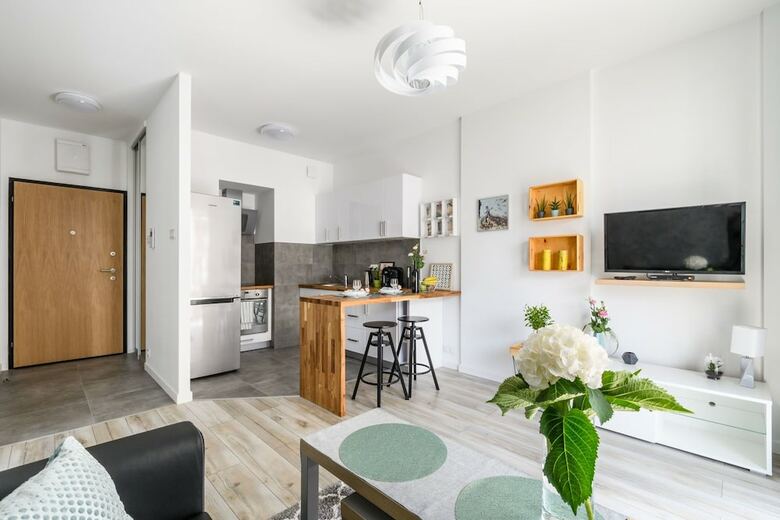M&r Apartament Airport Konstruktorska 7