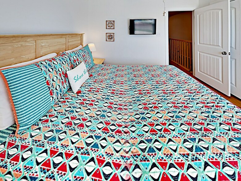Dancing Dolphins #803 - Three Bedroom Townhome