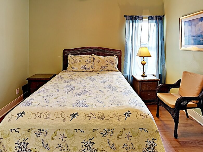 Spinnaker House - Four Bedroom Home