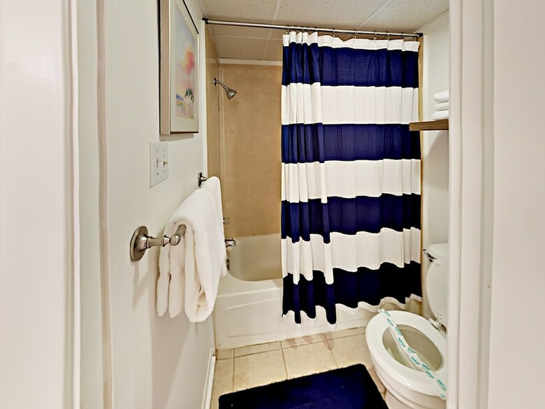 Nelray Shores - One Bedroom Condo
