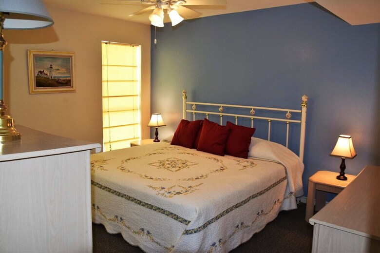 Dolphin House On The Beach - Four Bedroom Home