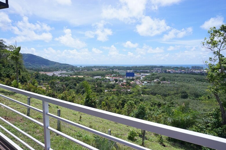 Hotel Happy Mountain Airport Resort