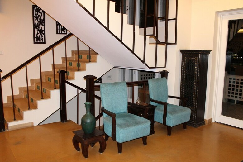 Hotel Yog Niketan By Sanskriti