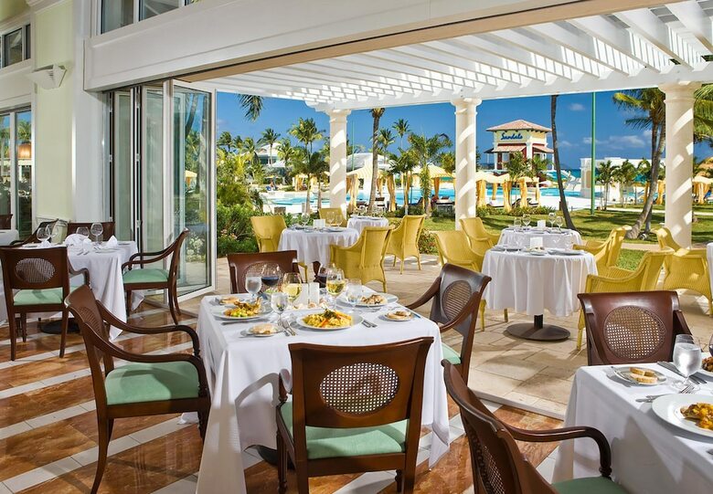 Hotel Sandals Emerald Bay - All Inclusive Couples Only