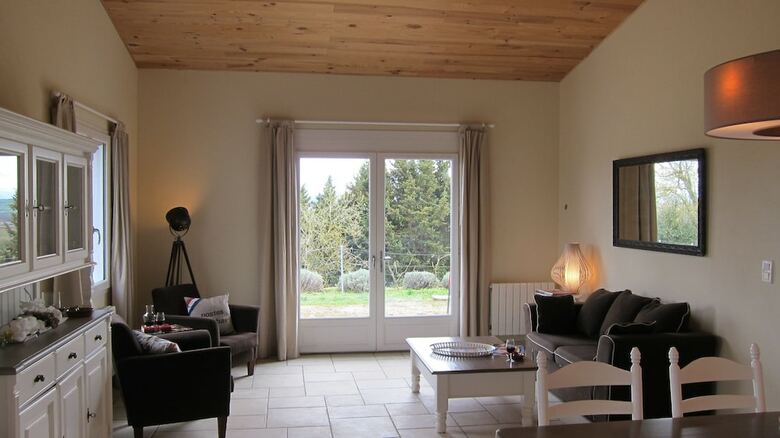 Domaine De La Bade - In A Rural Location