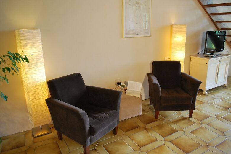 Domaine De La Bade - In A Rural Location