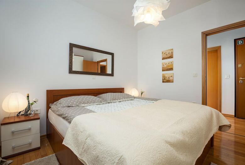 Apartment Elena