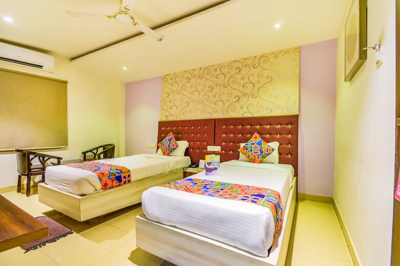 Fabhotel Pentagon Airport