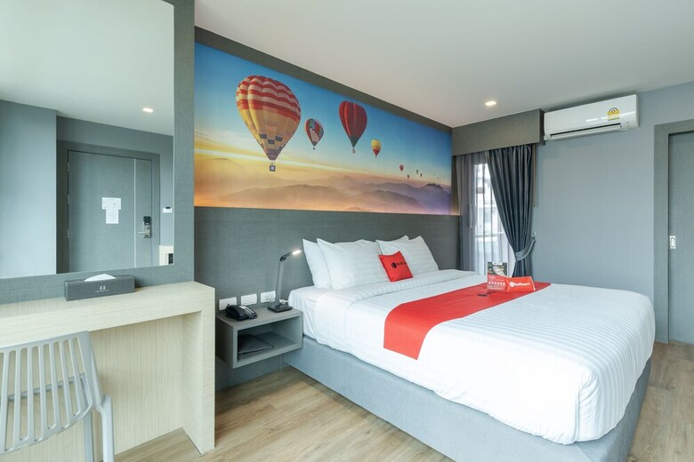 Hyde Park Hotel Bangkok