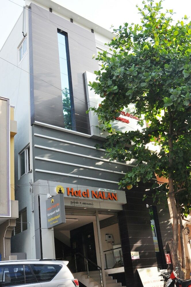 Hotel Santhoshpuri
