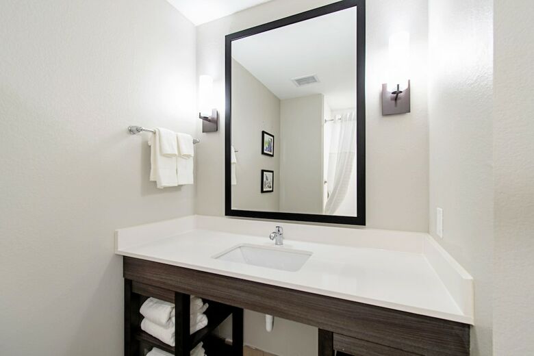 Hotel Comfort Suites Humble Houston At Beltway 8