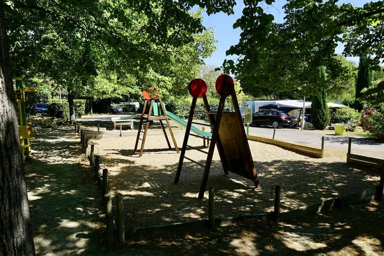 Camping Mas De Nicolas