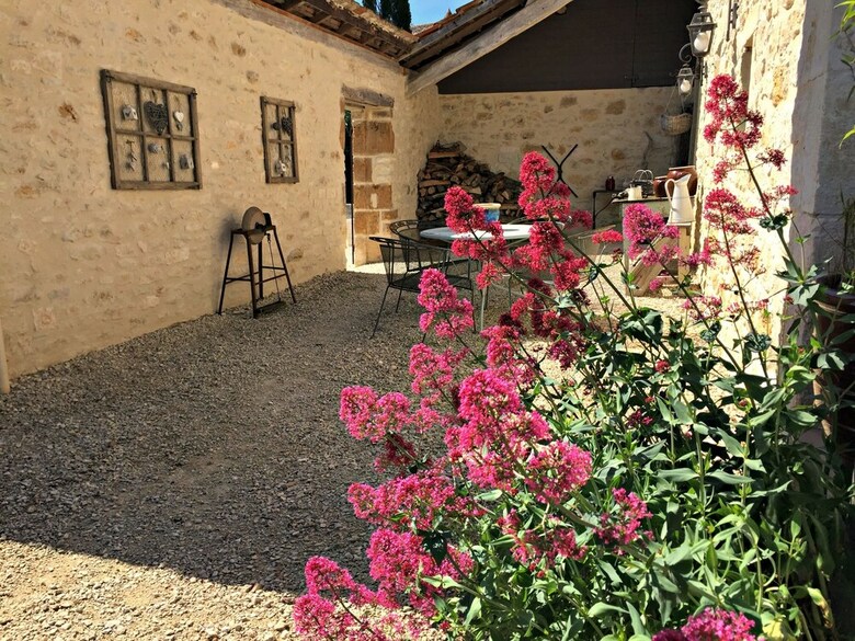 Agroturismo Domaine C�t� Granges