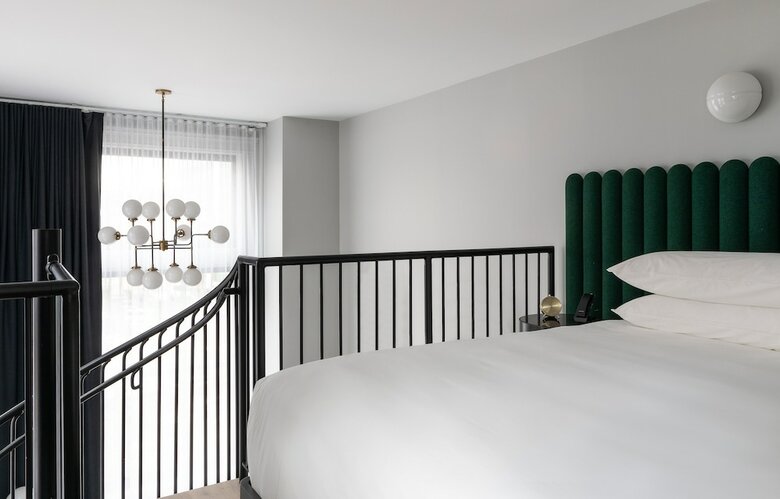 Hotel Woodlark
