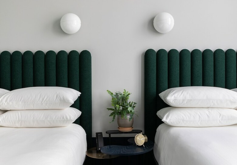 Hotel Woodlark