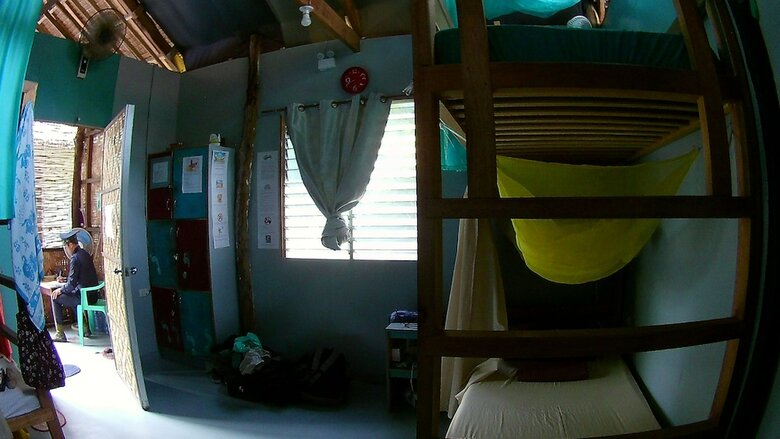 Hostal Footprints Homestay - Hostel - Adults Only