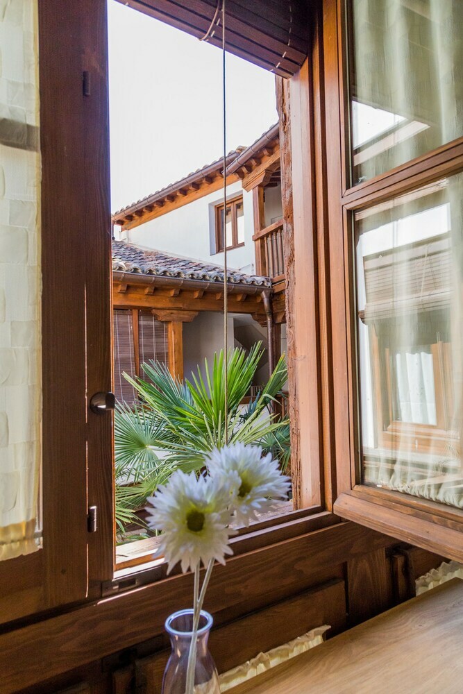 Apartamentos La Casa De Los Infantes By Toledo Ap
