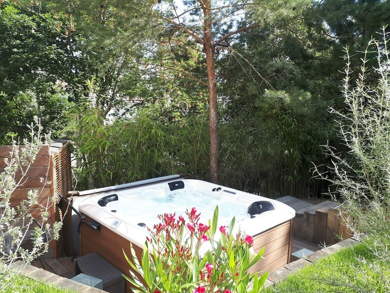 Bed & Breakfast A L'ombre Des Pins - Chambres D'h�tes