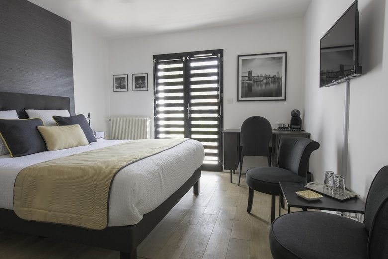 Bed & Breakfast A L'ombre Des Pins - Chambres D'h�tes