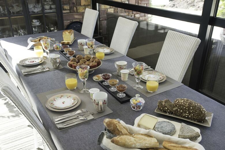Bed & Breakfast A L'ombre Des Pins - Chambres D'h�tes