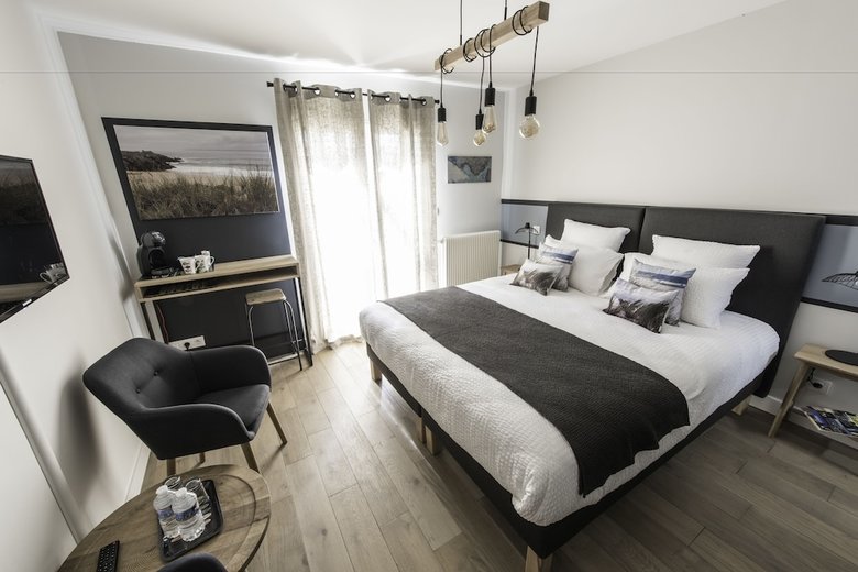 Bed & Breakfast A L'ombre Des Pins - Chambres D'h�tes